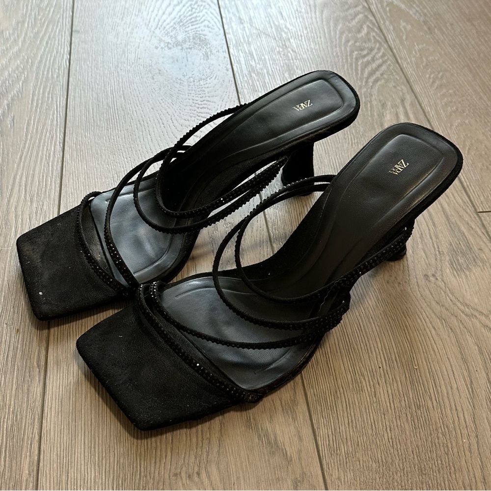 SANDAL HEELS - Picture 6 of 10